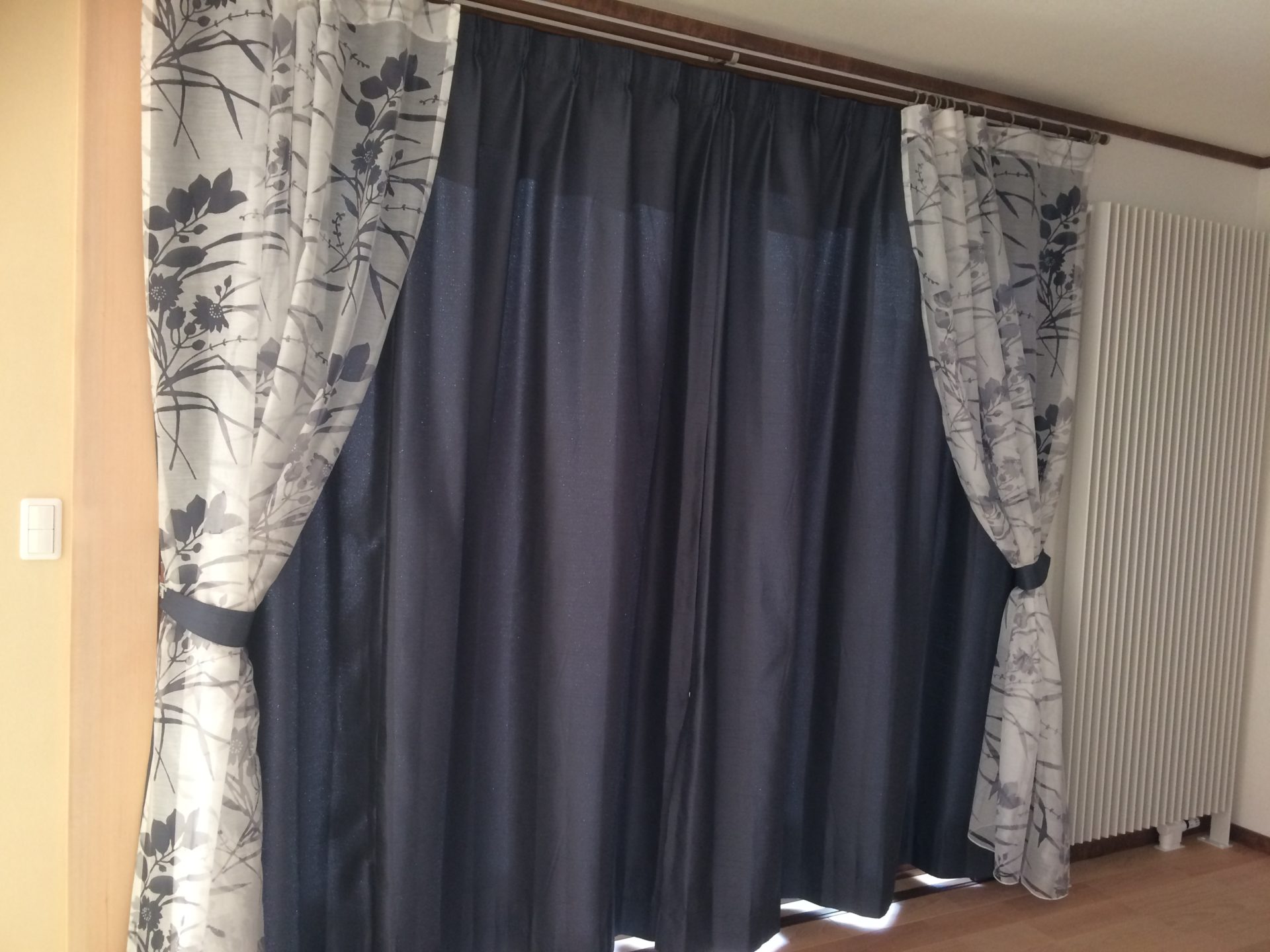 フロントレース | オーダーメイドカーテン専門店 カーテンで暮らしを楽しむお手伝い | 小松装飾